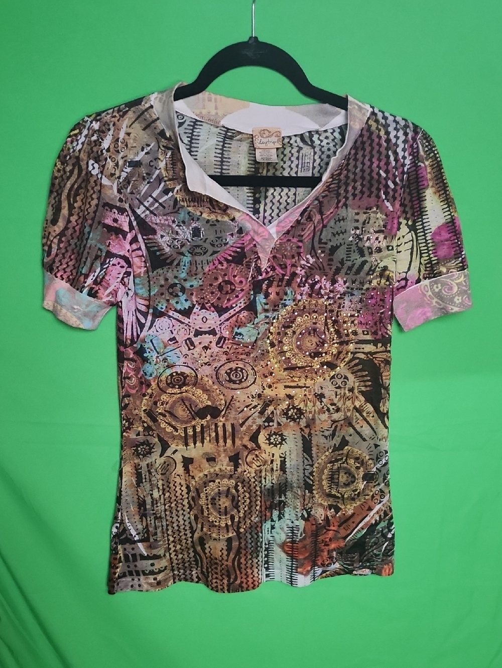 Daytrip Y2K Abstract Multi-Print Boho Short Sleeve V-Neck Top - Size M